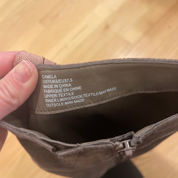 Grey suede boots with fringes size 7 - Picture 6 of 6